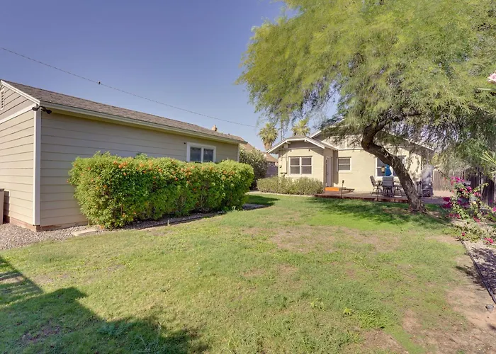 Holiday home Bring Your Pets! Family Getaway W/ Patio