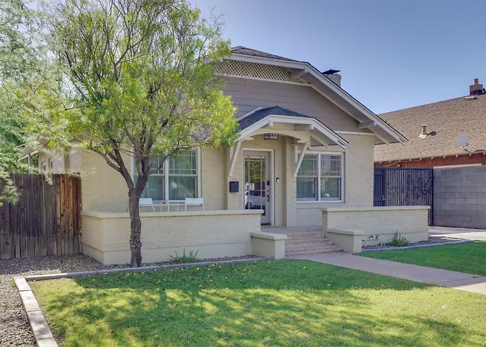 Holiday home Bring Your Pets! Family Getaway W/ Patio Phoenix